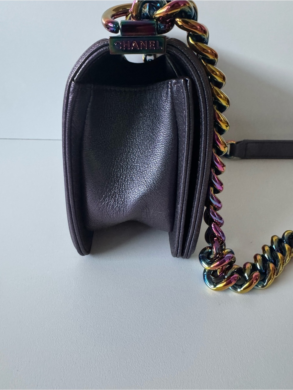 Chanel Small Iridescent Black Quilted Boy Bag with Multicolor Chain - Picture 5 of 12